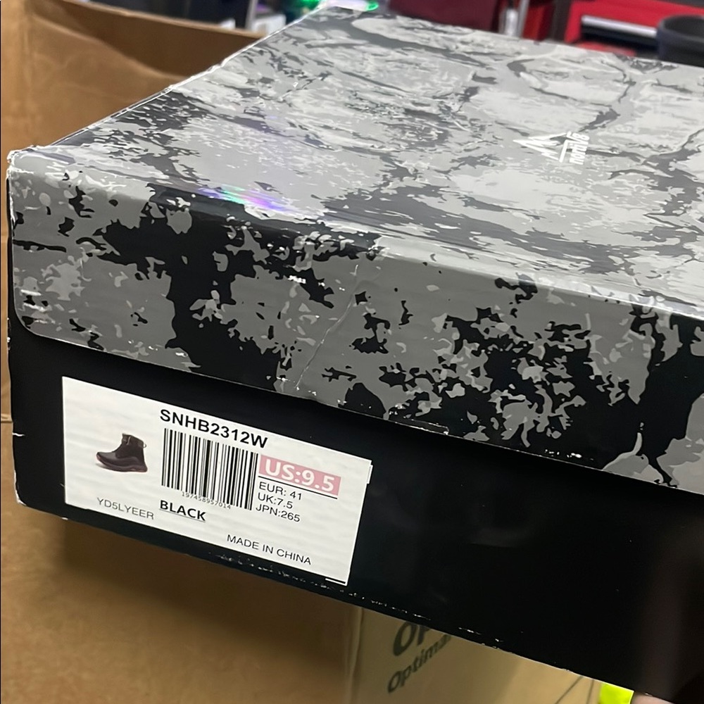 YDSLYEER Black Boots - US 9.5